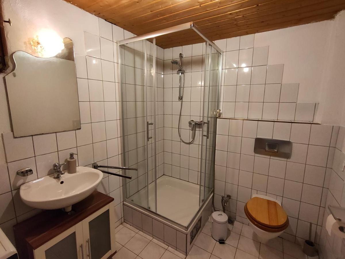 Gemuetliche Ferienwohnung Mit Kamin Und Garten Garmisch-Partenkirchen Luaran gambar